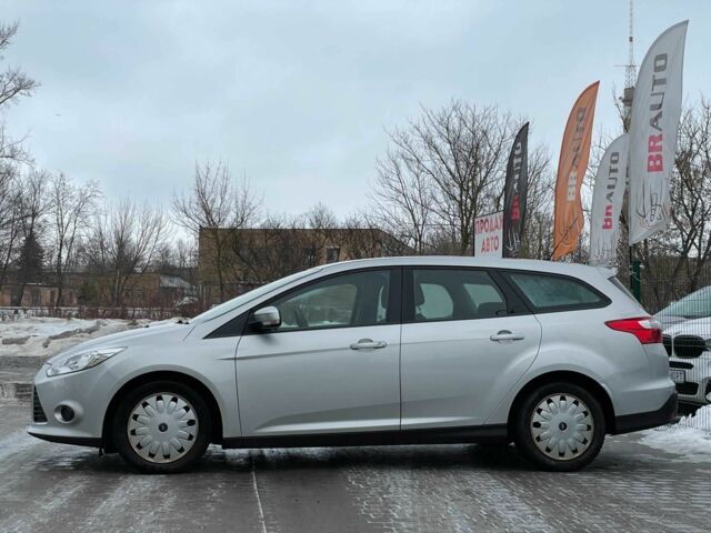 Сірий Форд Фокус, об'ємом двигуна 1.6 л та пробігом 262 тис. км за 7999 $, фото 3 на Automoto.ua