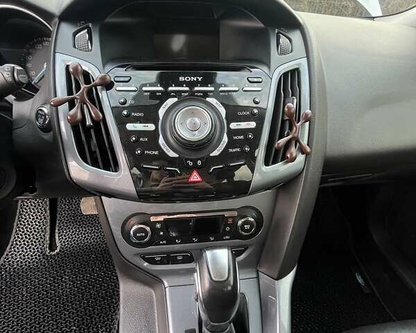 Серый Форд Фокус, объемом двигателя 2 л и пробегом 186 тыс. км за 9000 $, фото 10 на Automoto.ua