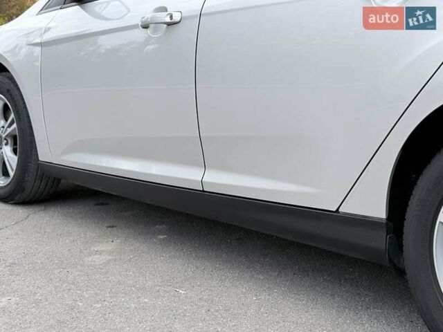 Сірий Форд Фокус, об'ємом двигуна 2 л та пробігом 265 тис. км за 8650 $, фото 10 на Automoto.ua