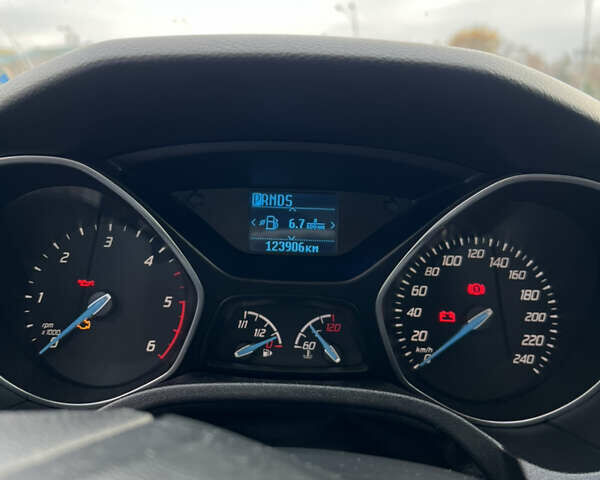 Серый Форд Фокус, объемом двигателя 2 л и пробегом 125 тыс. км за 8200 $, фото 15 на Automoto.ua