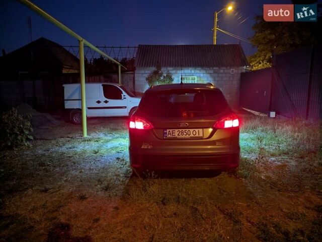 Сірий Форд Фокус, об'ємом двигуна 1 л та пробігом 222 тис. км за 6500 $, фото 18 на Automoto.ua