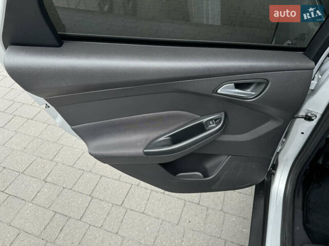 Форд Фокус 2014 в Стрые на Automoto.ua Серый Форд Фокус, объемом двигателя 1.6 л и пробегом 218 тыс. км за 8750 $, фото 78 на Automoto.ua