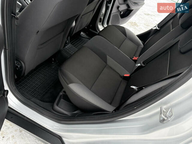 Сірий Форд Фокус, об'ємом двигуна 1.6 л та пробігом 201 тис. км за 6950 $, фото 18 на Automoto.ua