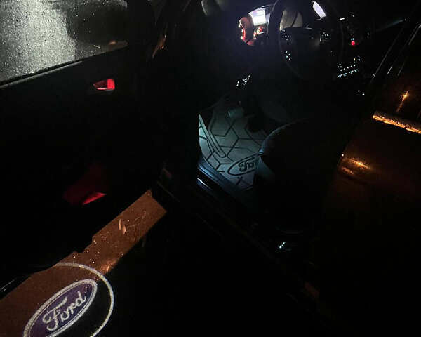 Серый Форд Фокус, объемом двигателя 2 л и пробегом 300 тыс. км за 8400 $, фото 15 на Automoto.ua