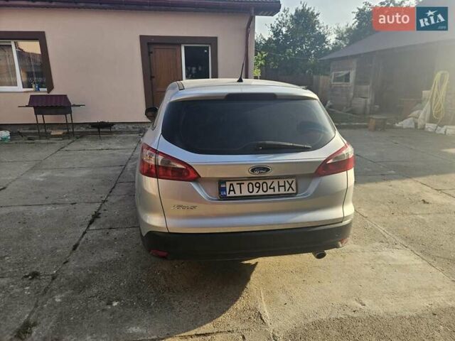 Серый Форд Фокус, объемом двигателя 2 л и пробегом 275 тыс. км за 8100 $, фото 4 на Automoto.ua