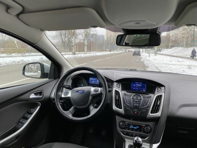 Сірий Форд Фокус, об'ємом двигуна 0 л та пробігом 294 тис. км за 8000 $, фото 4 на Automoto.ua