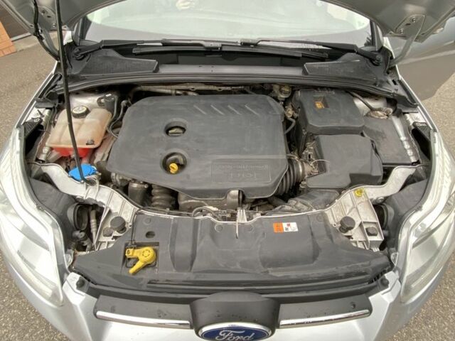 Серый Форд Фокус, объемом двигателя 1.6 л и пробегом 210 тыс. км за 8000 $, фото 7 на Automoto.ua