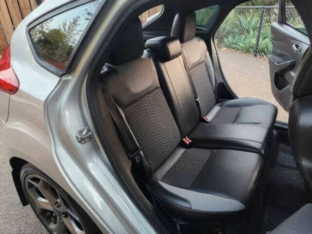 Сірий Форд Фокус, об'ємом двигуна 2 л та пробігом 86 тис. км за 9700 $, фото 8 на Automoto.ua