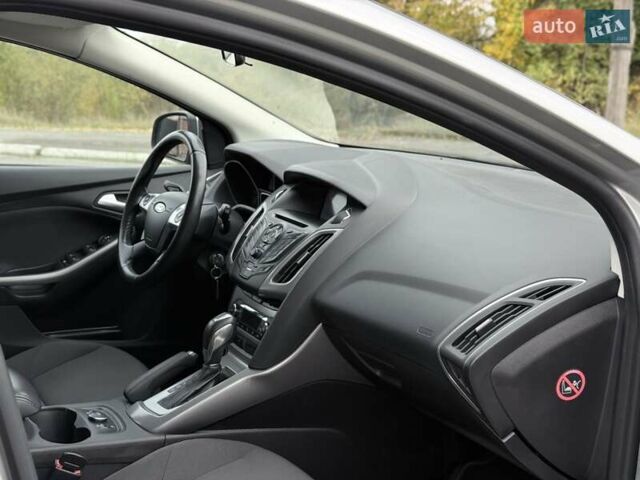 Сірий Форд Фокус, об'ємом двигуна 2 л та пробігом 265 тис. км за 8650 $, фото 33 на Automoto.ua