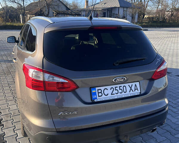 Серый Форд Фокус, объемом двигателя 2 л и пробегом 243 тыс. км за 9150 $, фото 12 на Automoto.ua