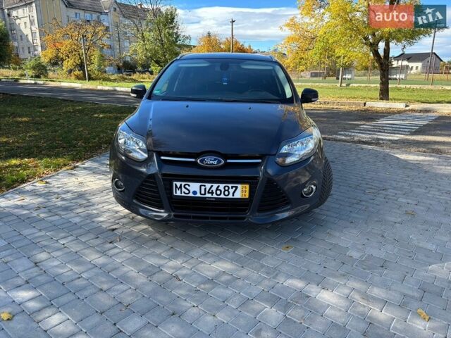 Серый Форд Фокус, объемом двигателя 1.6 л и пробегом 251 тыс. км за 7700 $, фото 2 на Automoto.ua