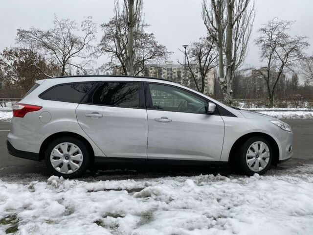 Сірий Форд Фокус, об'ємом двигуна 0 л та пробігом 294 тис. км за 8000 $, фото 1 на Automoto.ua