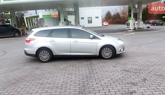 Серый Форд Фокус, объемом двигателя 2 л и пробегом 288 тыс. км за 6700 $, фото 2 на Automoto.ua