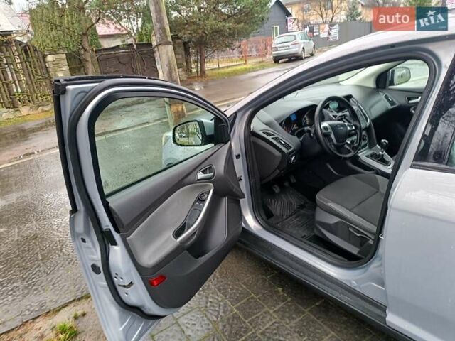 Серый Форд Фокус, объемом двигателя 1.6 л и пробегом 236 тыс. км за 6900 $, фото 7 на Automoto.ua