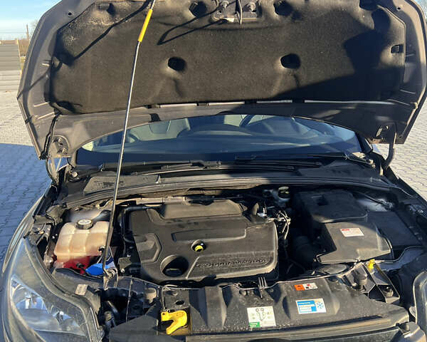 Серый Форд Фокус, объемом двигателя 2 л и пробегом 243 тыс. км за 9150 $, фото 44 на Automoto.ua