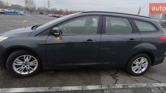 Сірий Форд Фокус, об'ємом двигуна 2 л та пробігом 212 тис. км за 7999 $, фото 3 на Automoto.ua