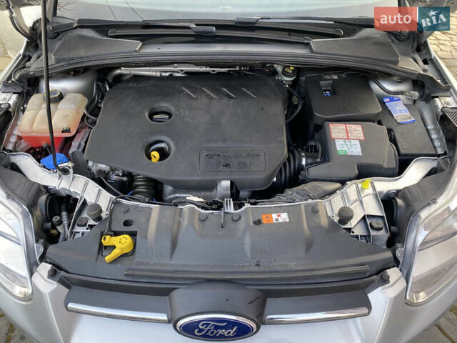 Серый Форд Фокус, объемом двигателя 1.6 л и пробегом 212 тыс. км за 7900 $, фото 13 на Automoto.ua