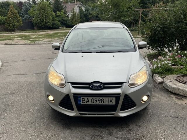 Серый Форд Фокус, объемом двигателя 2 л и пробегом 120 тыс. км за 8200 $, фото 5 на Automoto.ua