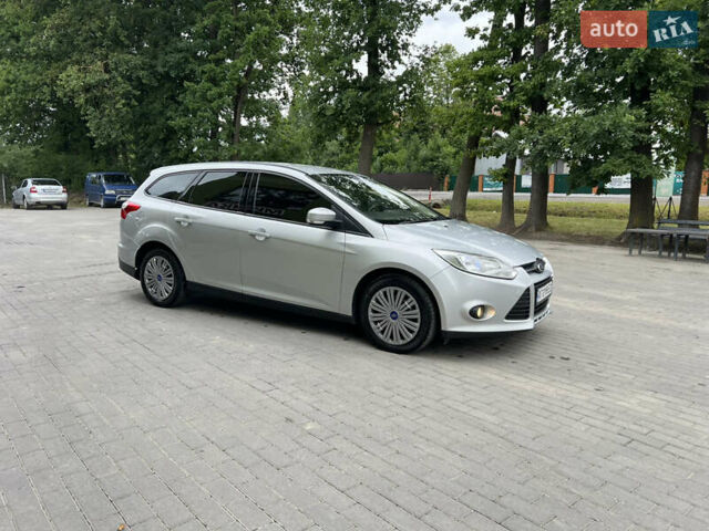 Серый Форд Фокус, объемом двигателя 2 л и пробегом 286 тыс. км за 6850 $, фото 10 на Automoto.ua