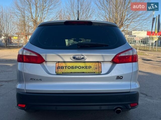 Сірий Форд Фокус, об'ємом двигуна 2 л та пробігом 240 тис. км за 9200 $, фото 6 на Automoto.ua