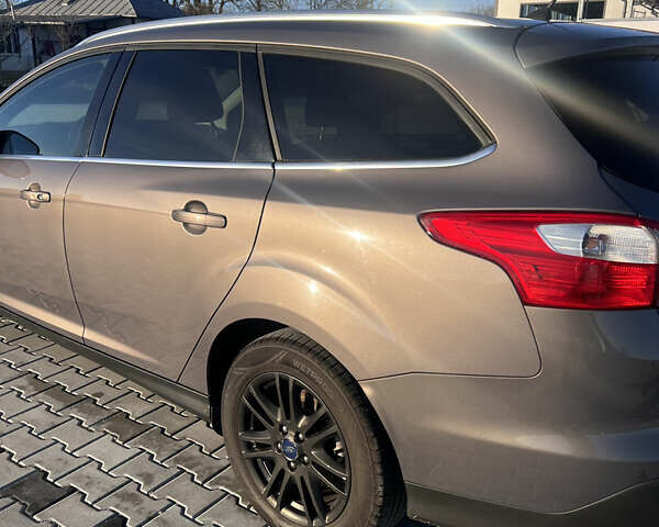 Серый Форд Фокус, объемом двигателя 2 л и пробегом 243 тыс. км за 9150 $, фото 15 на Automoto.ua