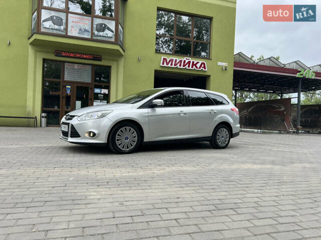 Серый Форд Фокус, объемом двигателя 2 л и пробегом 286 тыс. км за 6850 $, фото 1 на Automoto.ua