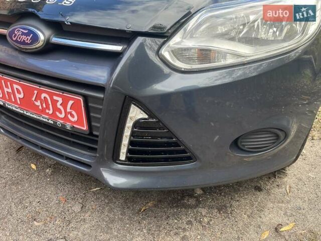 Форд Фокус 2014 у Нежине на Automoto.ua Сірий Форд Фокус, об'ємом двигуна 1.6 л та пробігом 230 тис. км за 8000 $, фото 8 на Automoto.ua