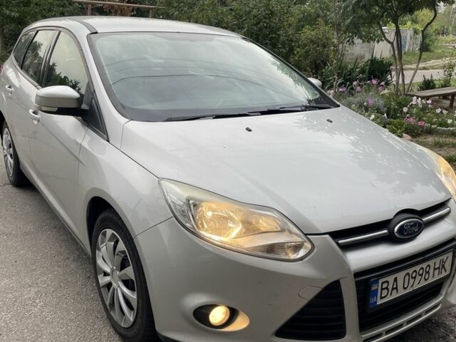 Серый Форд Фокус, объемом двигателя 2 л и пробегом 120 тыс. км за 8200 $, фото 1 на Automoto.ua