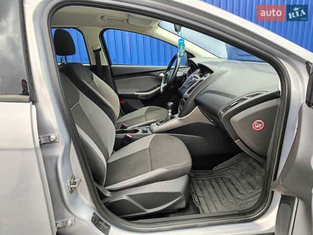 Серый Форд Фокус, объемом двигателя 1.6 л и пробегом 236 тыс. км за 6900 $, фото 38 на Automoto.ua