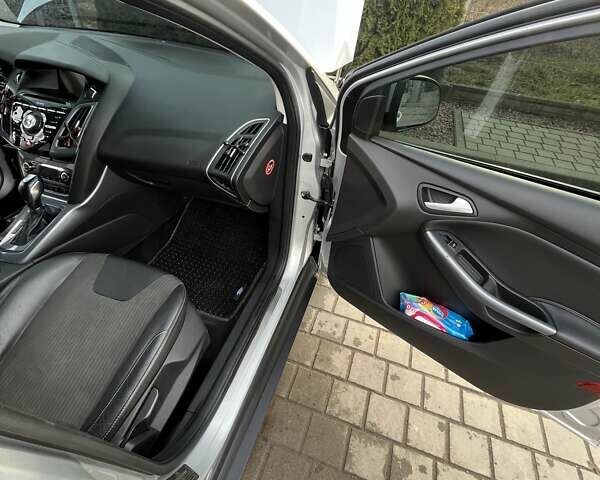 Серый Форд Фокус, объемом двигателя 2 л и пробегом 186 тыс. км за 9000 $, фото 15 на Automoto.ua