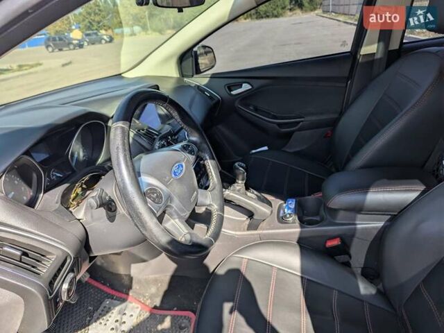 Сірий Форд Фокус, об'ємом двигуна 1 л та пробігом 222 тис. км за 6500 $, фото 26 на Automoto.ua