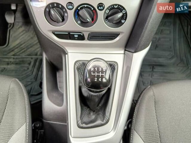 Серый Форд Фокус, объемом двигателя 1.6 л и пробегом 236 тыс. км за 6900 $, фото 49 на Automoto.ua