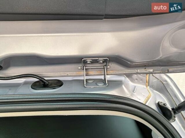 Серый Форд Фокус, объемом двигателя 1.6 л и пробегом 236 тыс. км за 6900 $, фото 70 на Automoto.ua