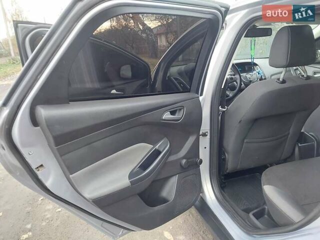 Серый Форд Фокус, объемом двигателя 1.6 л и пробегом 272 тыс. км за 7900 $, фото 14 на Automoto.ua