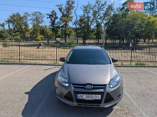 Сірий Форд Фокус, об'ємом двигуна 1 л та пробігом 222 тис. км за 6500 $, фото 1 на Automoto.ua