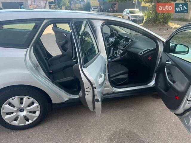 Сірий Форд Фокус, об'ємом двигуна 1.56 л та пробігом 324 тис. км за 8700 $, фото 11 на Automoto.ua