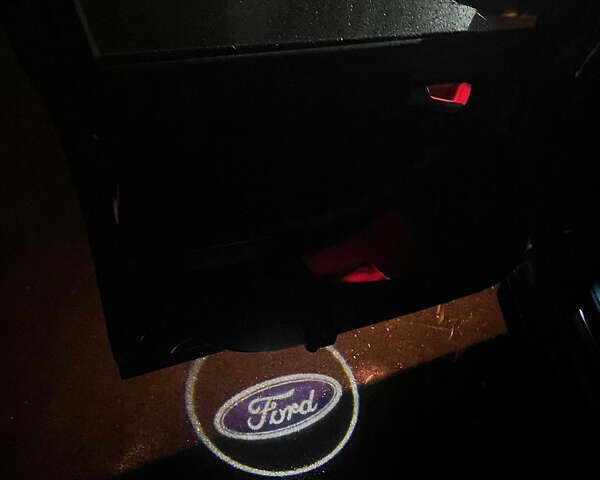 Серый Форд Фокус, объемом двигателя 2 л и пробегом 300 тыс. км за 8400 $, фото 21 на Automoto.ua