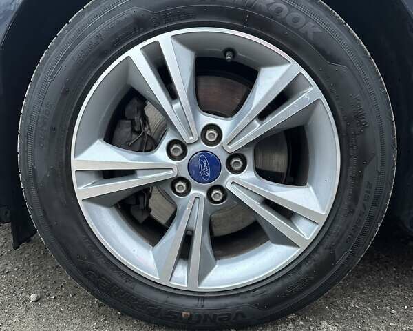 Серый Форд Фокус, объемом двигателя 2 л и пробегом 239 тыс. км за 8200 $, фото 6 на Automoto.ua