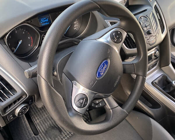 Серый Форд Фокус, объемом двигателя 1.6 л и пробегом 212 тыс. км за 7900 $, фото 11 на Automoto.ua