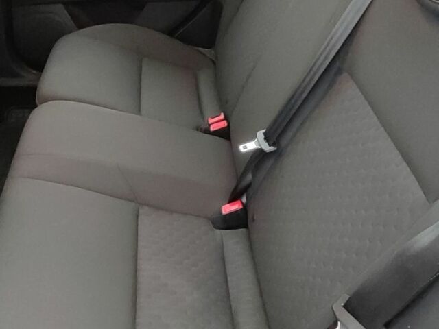 Серый Форд Фокус, объемом двигателя 2 л и пробегом 212 тыс. км за 7999 $, фото 6 на Automoto.ua