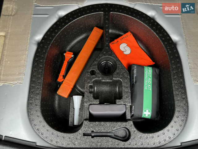 Форд Фокус 2014 в Стрые на Automoto.ua Серый Форд Фокус, объемом двигателя 1.6 л и пробегом 218 тыс. км за 8750 $, фото 132 на Automoto.ua