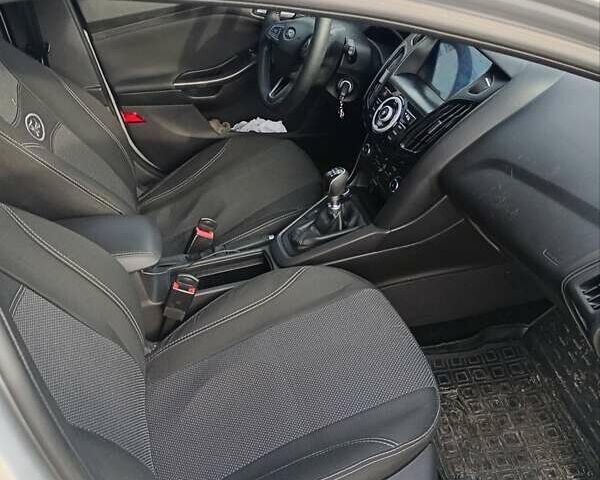 Сірий Форд Фокус, об'ємом двигуна 1.59 л та пробігом 272 тис. км за 9500 $, фото 8 на Automoto.ua