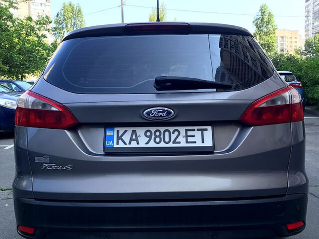 Сірий Форд Фокус, об'ємом двигуна 1.6 л та пробігом 265 тис. км за 7800 $, фото 4 на Automoto.ua