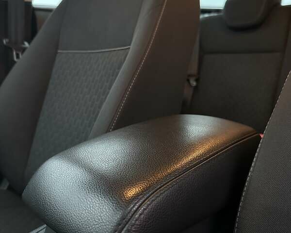 Серый Форд Фокус, объемом двигателя 2 л и пробегом 239 тыс. км за 8200 $, фото 34 на Automoto.ua