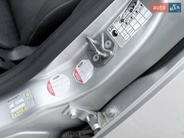 Сірий Форд Фокус, об'ємом двигуна 2 л та пробігом 265 тис. км за 8650 $, фото 13 на Automoto.ua