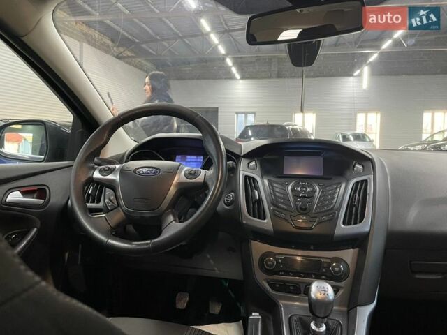 Сірий Форд Фокус, об'ємом двигуна 1.6 л та пробігом 224 тис. км за 8900 $, фото 12 на Automoto.ua