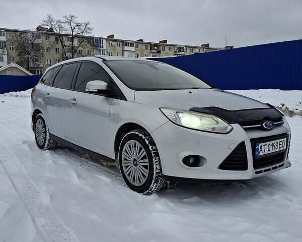 Серый Форд Фокус, объемом двигателя 2 л и пробегом 290 тыс. км за 7500 $, фото 2 на Automoto.ua