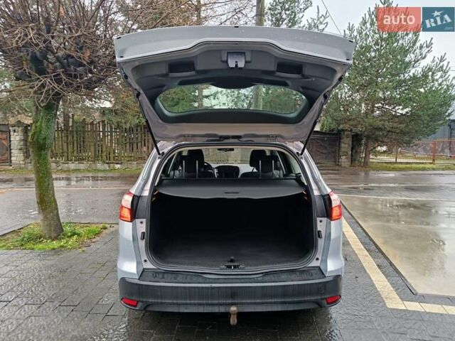 Серый Форд Фокус, объемом двигателя 1.6 л и пробегом 236 тыс. км за 6900 $, фото 16 на Automoto.ua