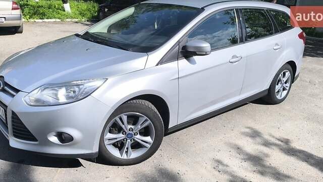 Серый Форд Фокус, объемом двигателя 1.56 л и пробегом 230 тыс. км за 8500 $, фото 1 на Automoto.ua