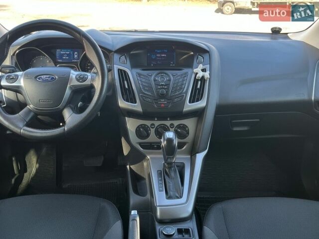 Сірий Форд Фокус, об'ємом двигуна 2 л та пробігом 240 тис. км за 9200 $, фото 12 на Automoto.ua